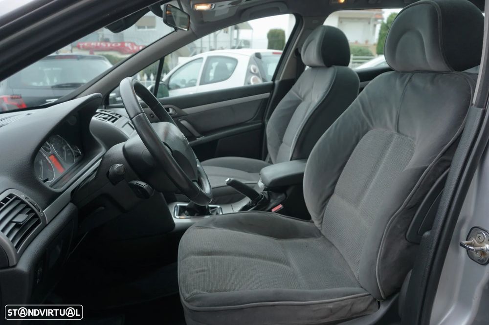 Peugeot 407 SW 1.6 HDi Premium - 11