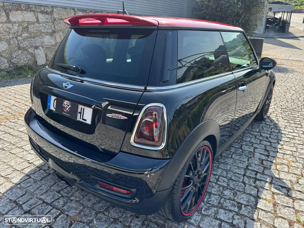 MINI 3 Portas John Cooper Works - 8