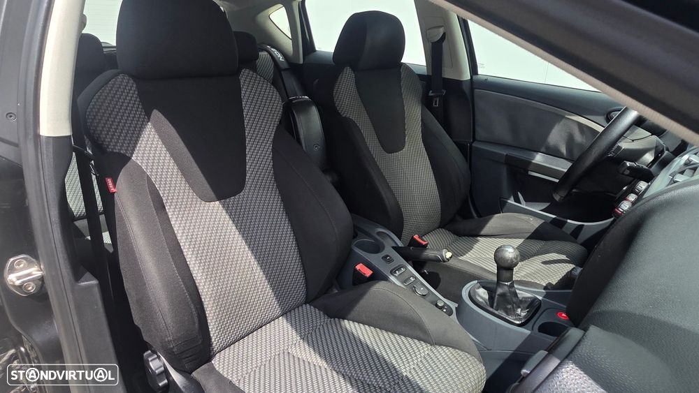 SEAT Leon 1.9 TDI Sport Limited - 22
