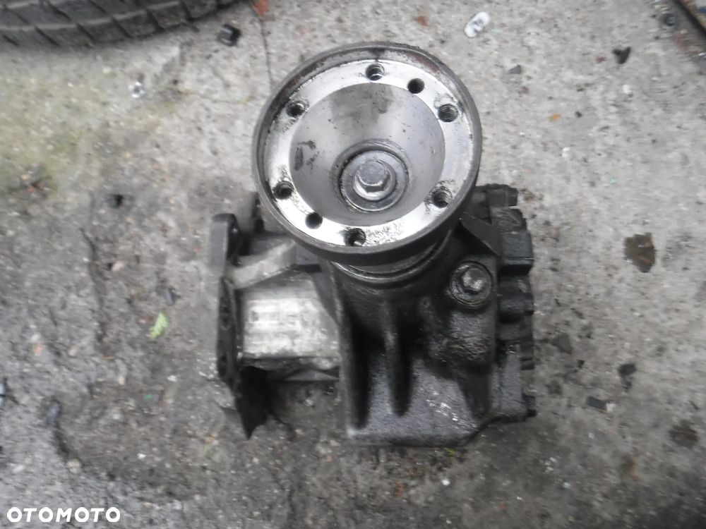 Land Rover Freelander II 2.2 TD reduktor 7G9N-7L486-AB   przekladnia katowa - 4