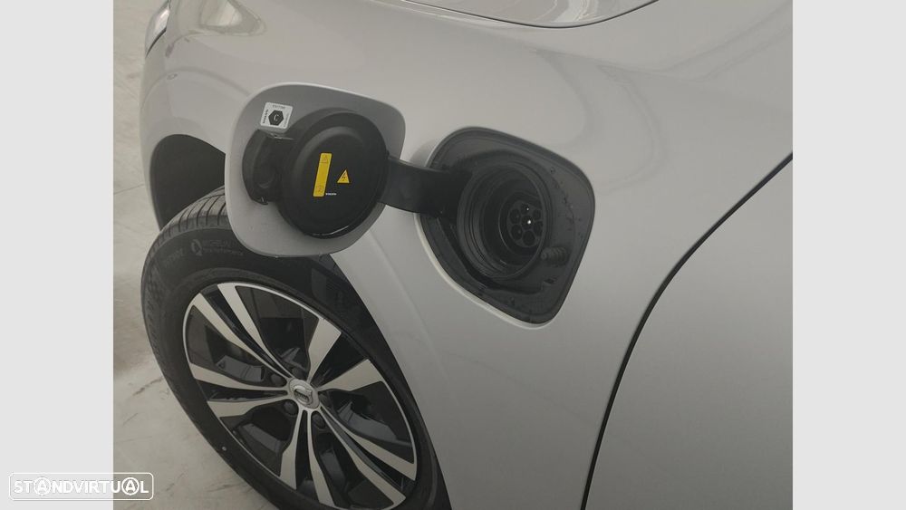 Volvo XC 60 2.0 T6 PHEV Core AWD - 16