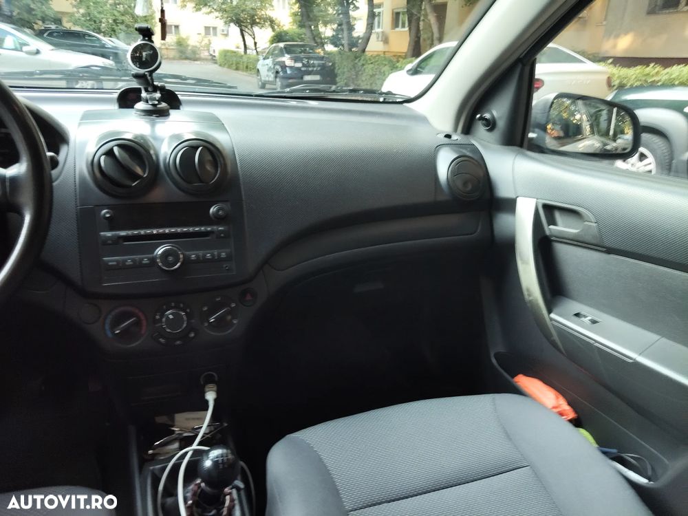 Chevrolet Aveo - 17