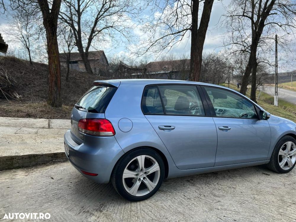 Volkswagen Golf 1.6 TDI DPF Style - 8