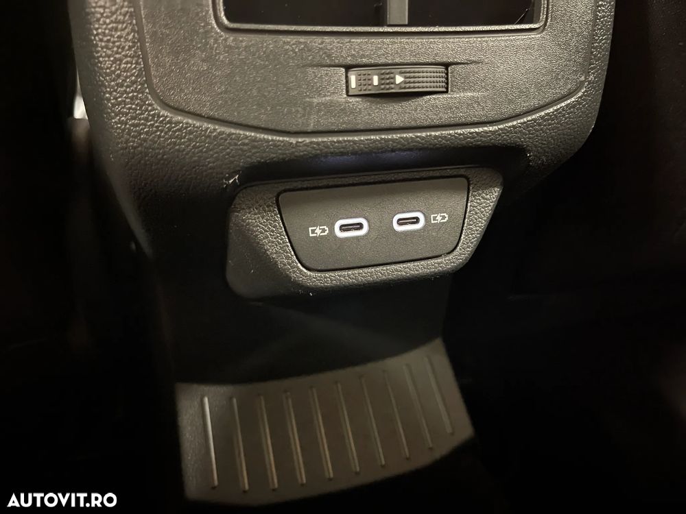 Volkswagen T-Roc 1.5 TSI DSG Style - 27