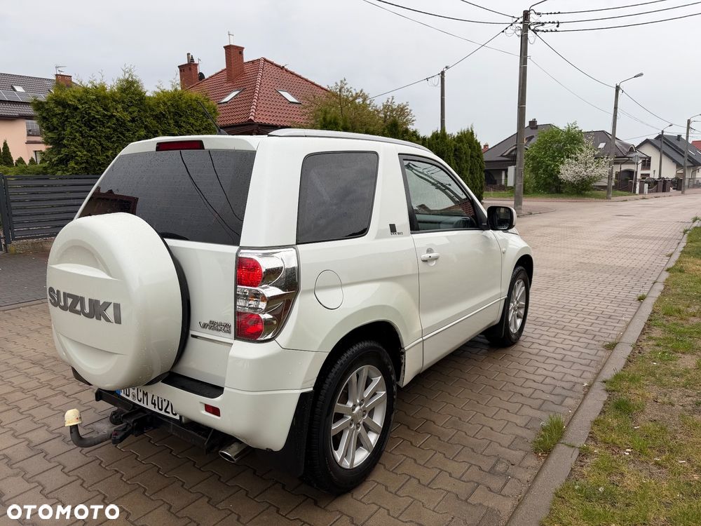 Suzuki Grand Vitara 1.6 Black&White - 3