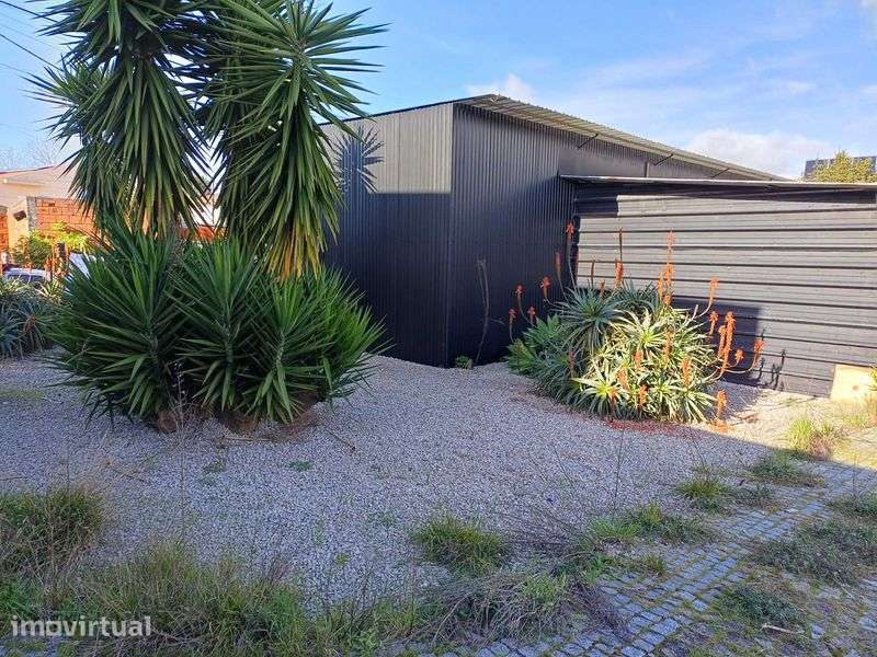 PAVILHÃO INDUSTRIAL - Grande imagem: 2/12