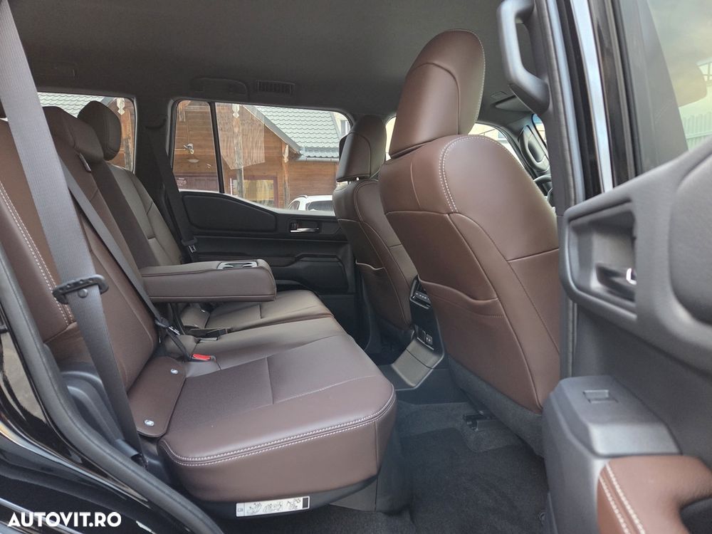 Toyota Land Cruiser 250 - 12