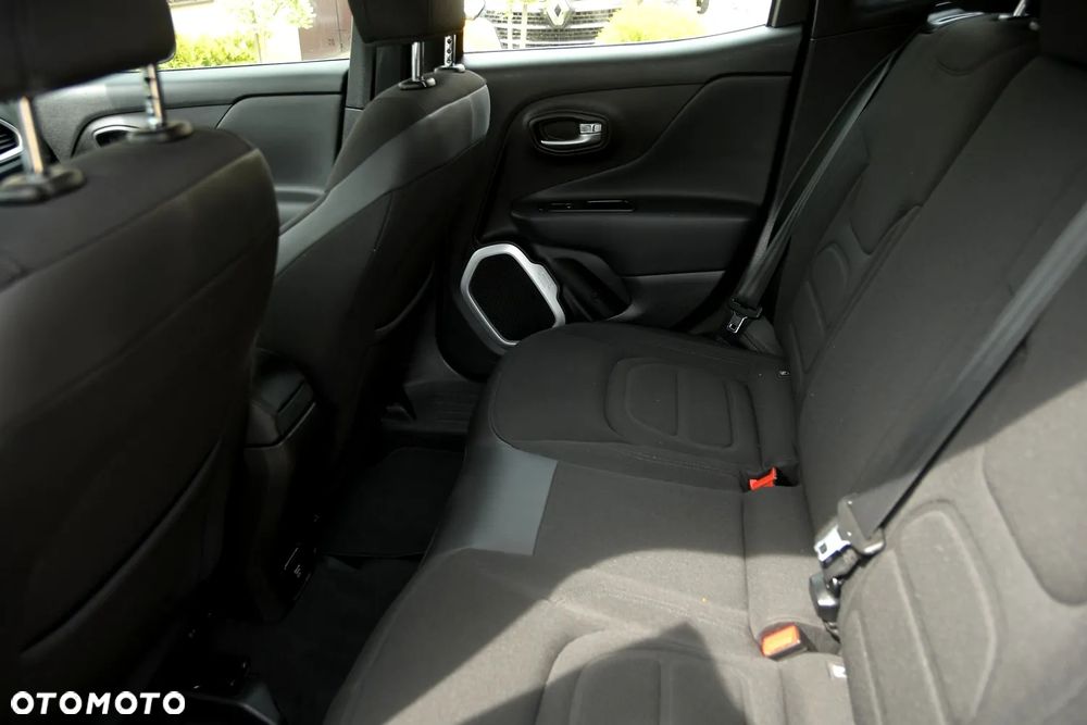 Jeep Renegade 1.4 MultiAir Limited - 23