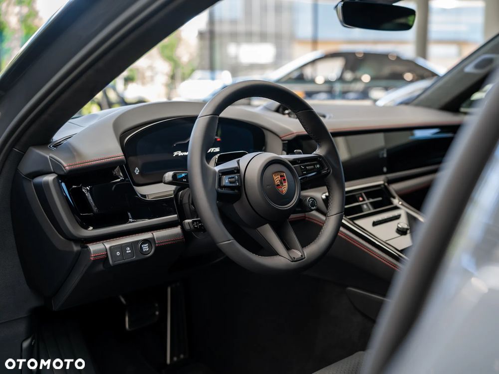 Porsche Panamera GTS - 15
