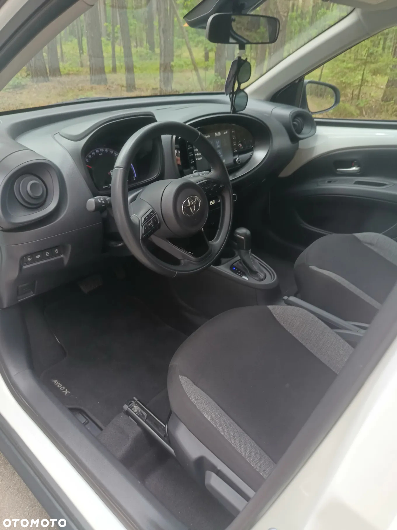 Toyota Aygo X 1.0 VVT-i Executive CVT - 16