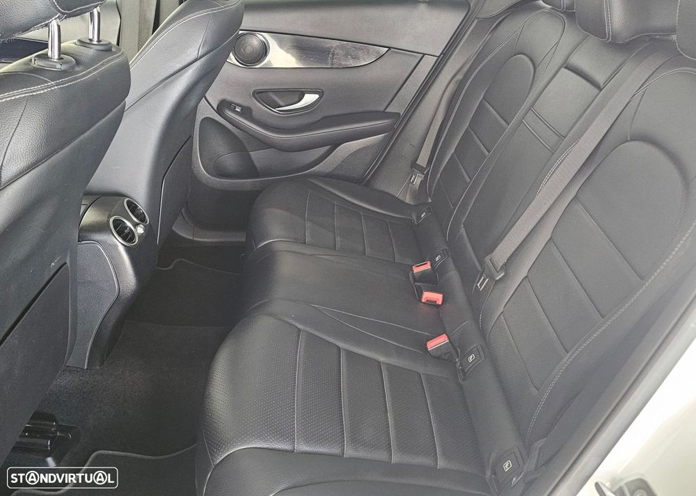 Mercedes-Benz GLC 300 - 23