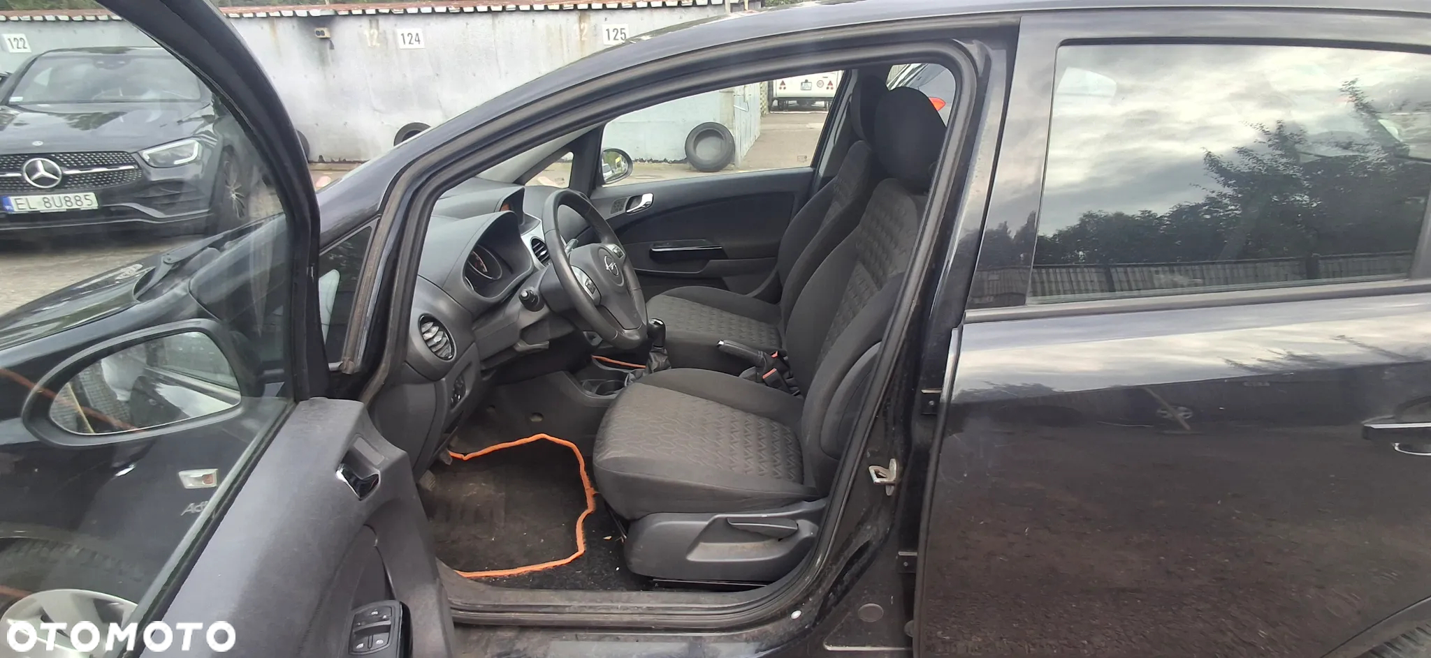 Opel Corsa 1.4 16V Active - 11