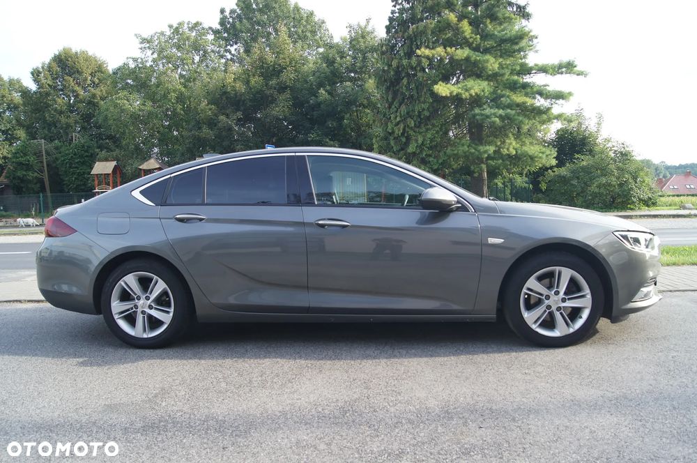 Opel Insignia Grand Sport 1.6 Diesel (118g) Business Innovation - 3