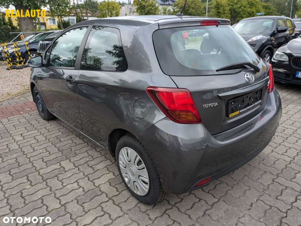 Toyota Yaris - 5