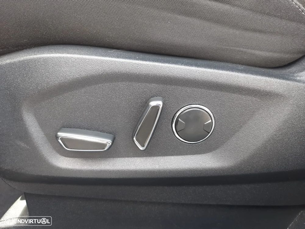 Ford S-Max 2.0 TDCi Titanium - 18