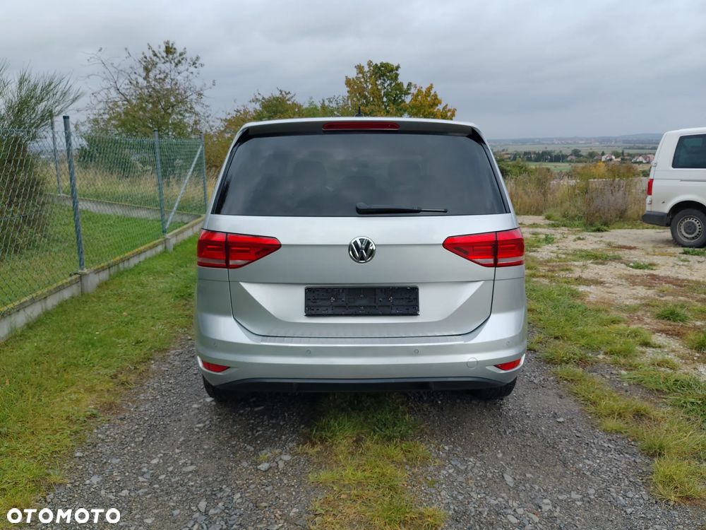 Volkswagen Touran 2.0 TDI SCR (BlueMotion Technology) DSG Highline - 15
