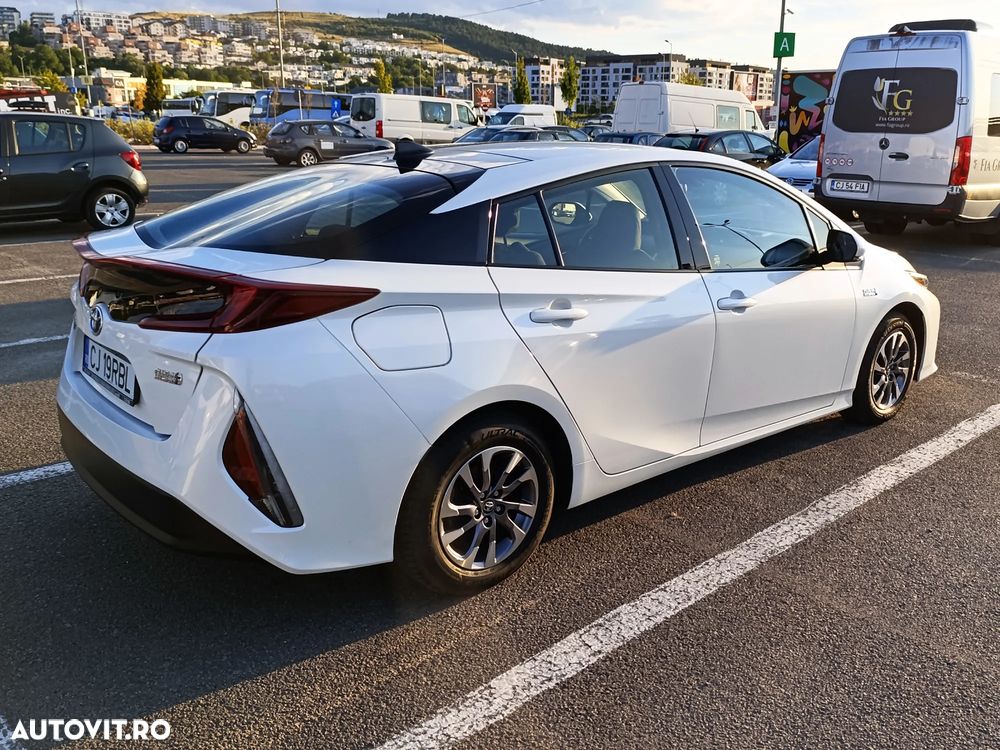 Toyota Prius - 12