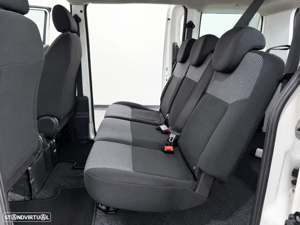 Nissan e-NV200 Combi 5L Comfort - 42