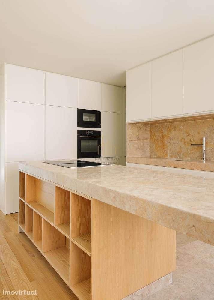 Moradia T5 Nova com Jardim, Jacuzzi e Vista Rio em Alcântara - Grande imagem: 5/20