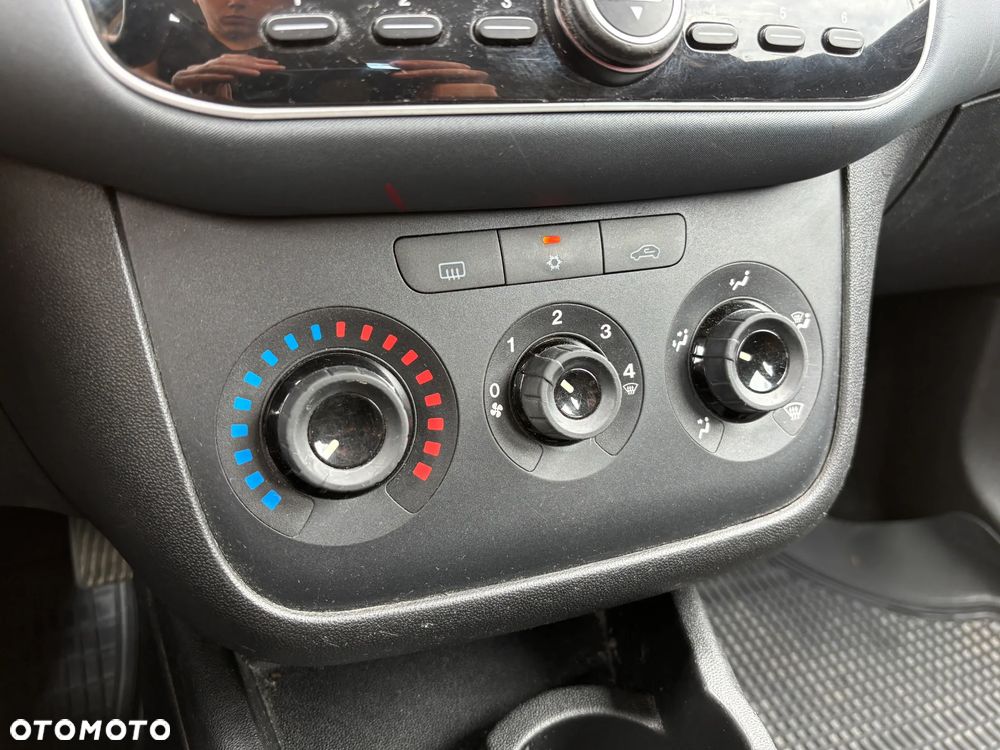 Fiat Punto Evo 1.4 8V Active - 24