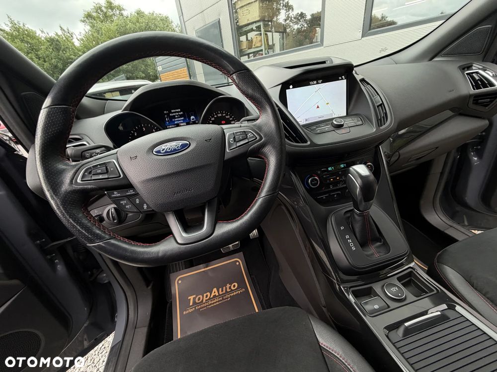 Ford Kuga 2.0 TDCi 2x4 ST-Line - 25