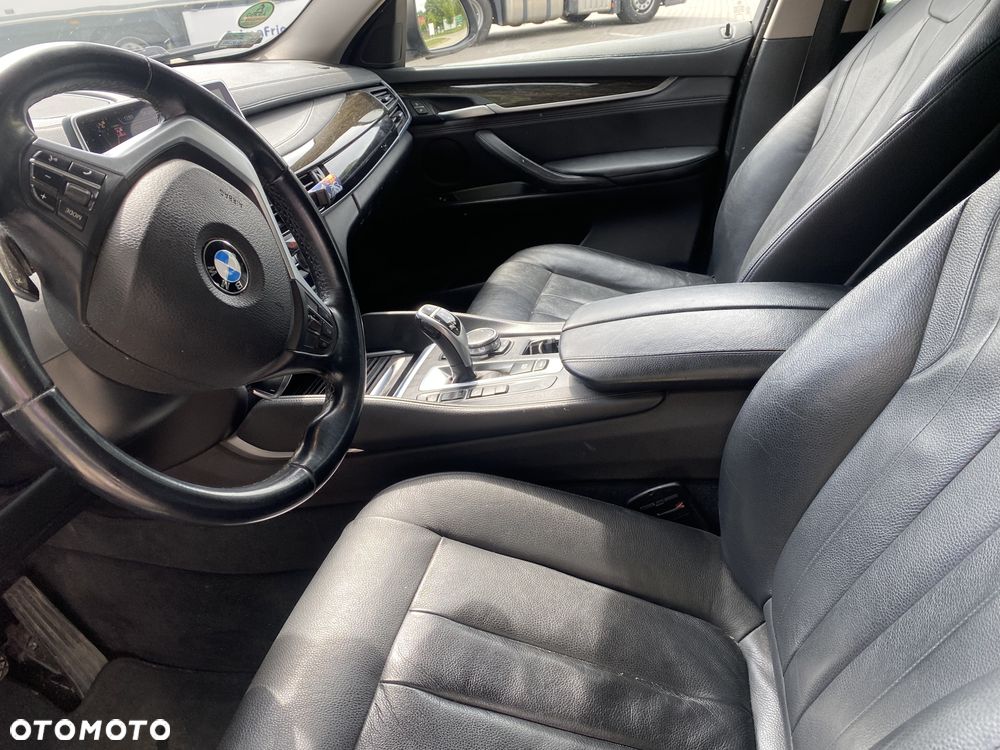 BMW X6 xDrive30d - 11