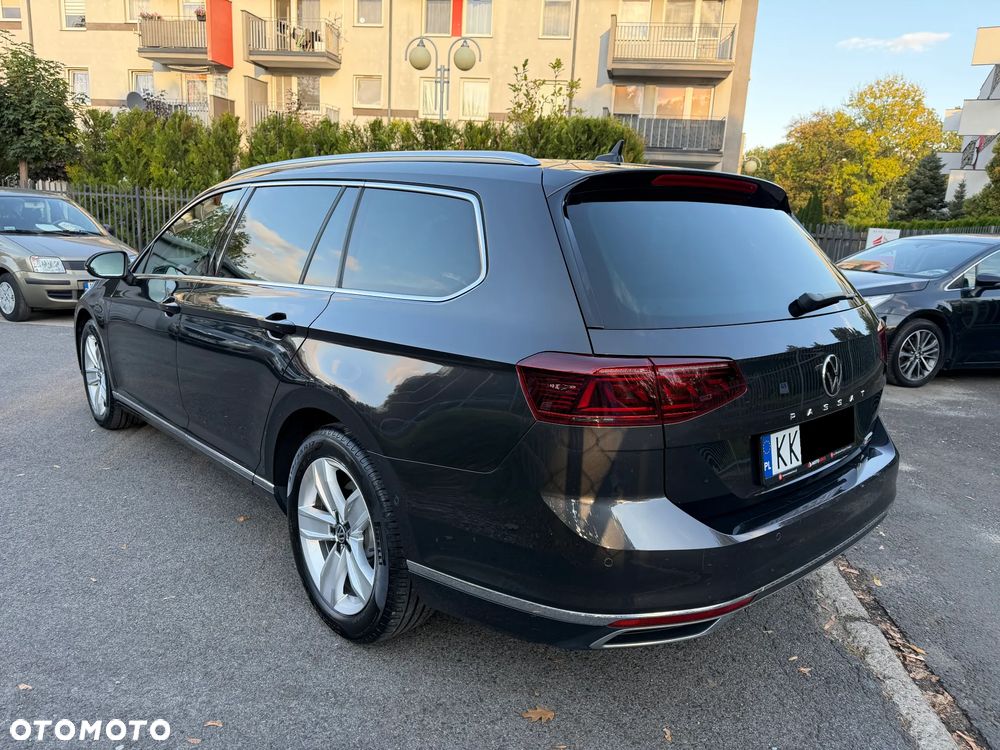 Volkswagen Passat 2.0 TDI 4Mot Elegance DSG - 9
