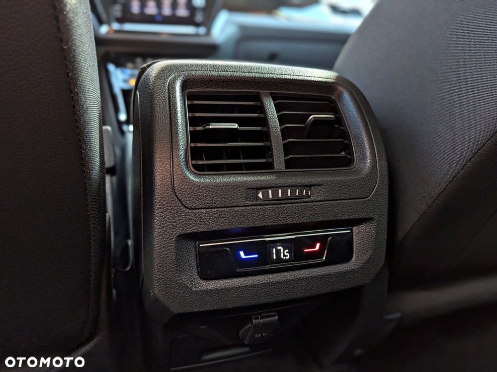 Volkswagen Touran 2.0 TDI BMT Highline DSG - 33