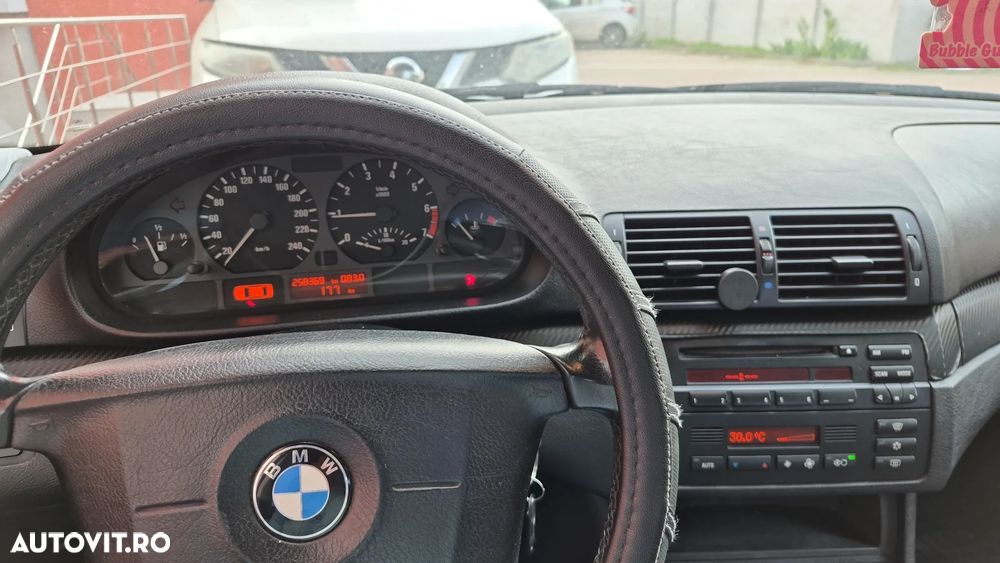 BMW 3 Series 2002 — imagine 5