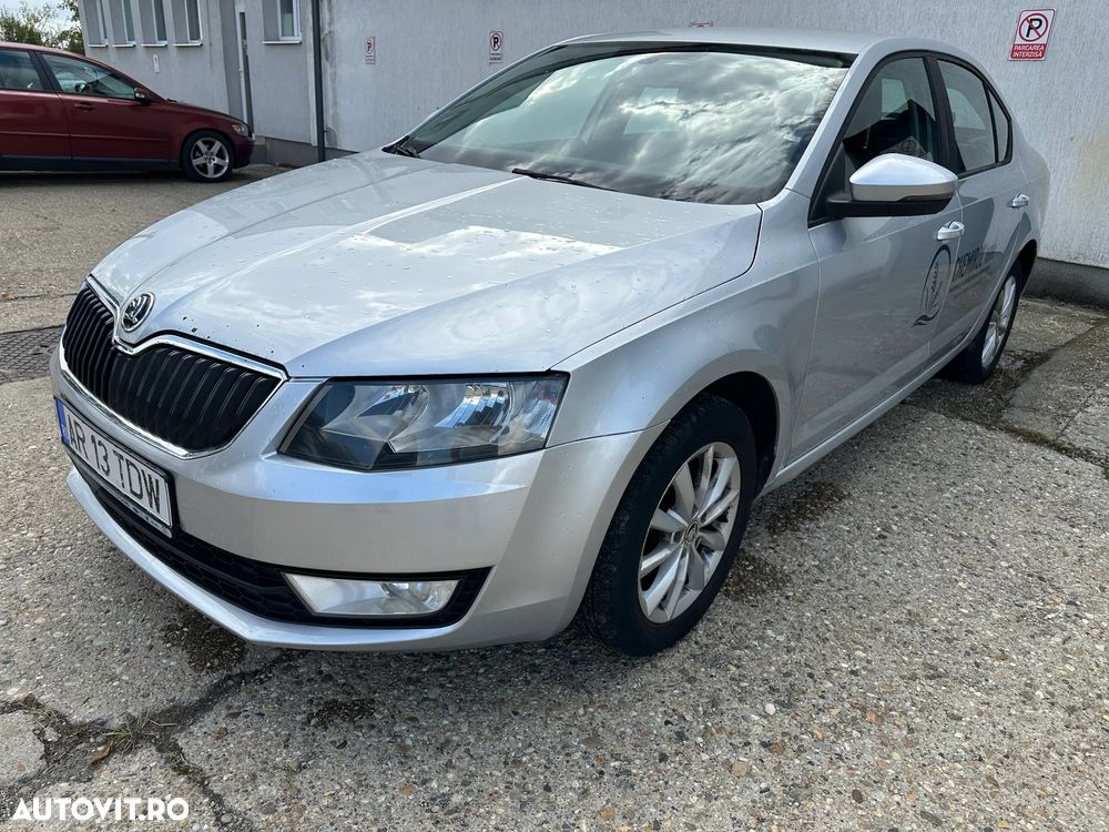 Skoda Octavia 1.6 TDI AMBITION - 3
