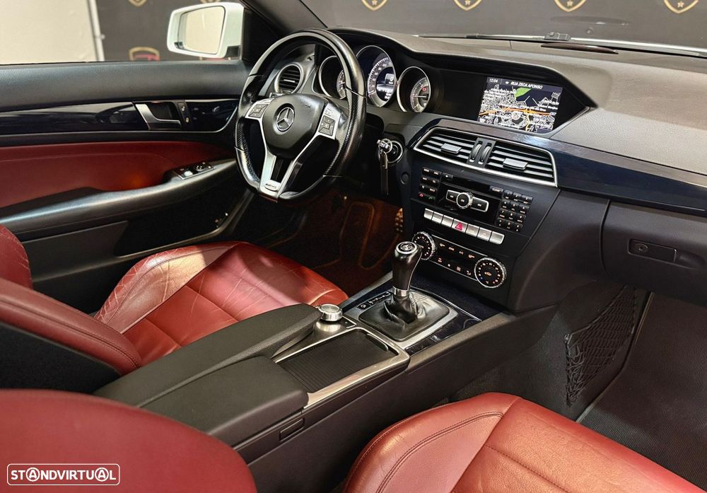 Mercedes-Benz C 250 - 12