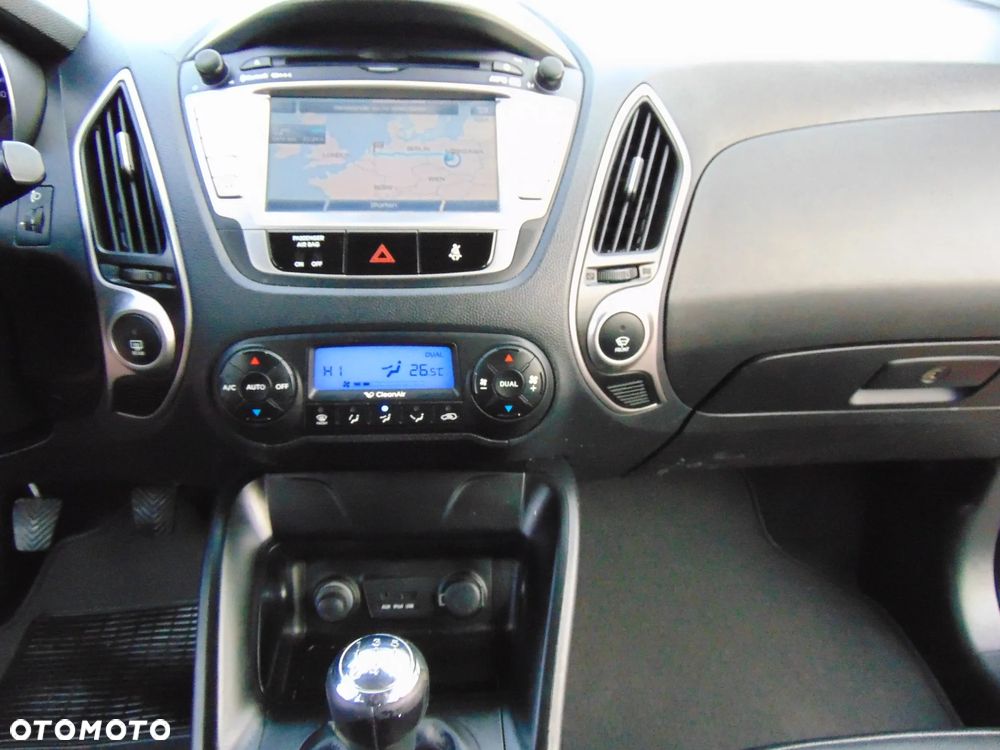 Hyundai ix35 2.0 Premium 2WD - 26