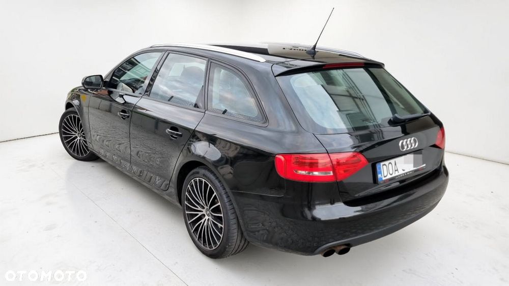Audi A4 Avant 2.0 TDI DPF quattro Ambition - 4