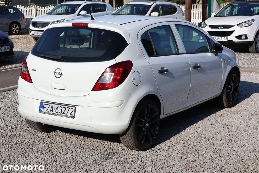 Opel Corsa 1.2 16V Edition / Active - 4