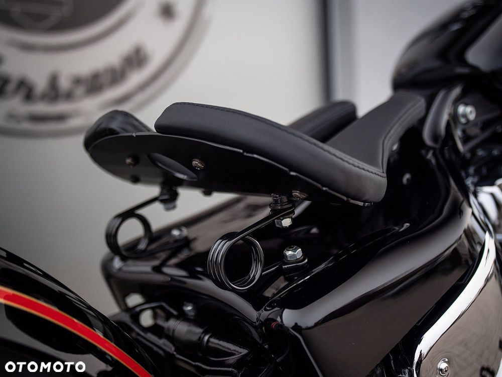 Harley-Davidson Softail Street Bob - 5