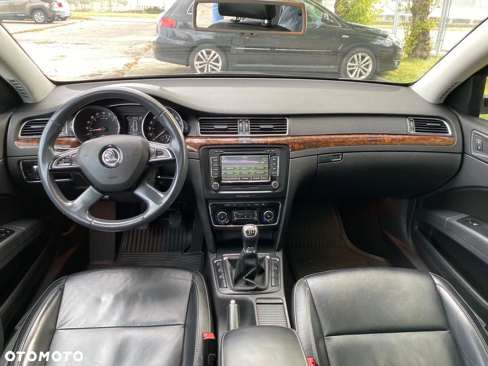 Skoda Superb 1.6 TDI Platinum - 8