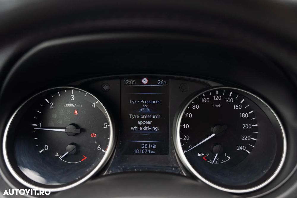 Nissan Qashqai 1.5 DCI N-CONNECTA - 29