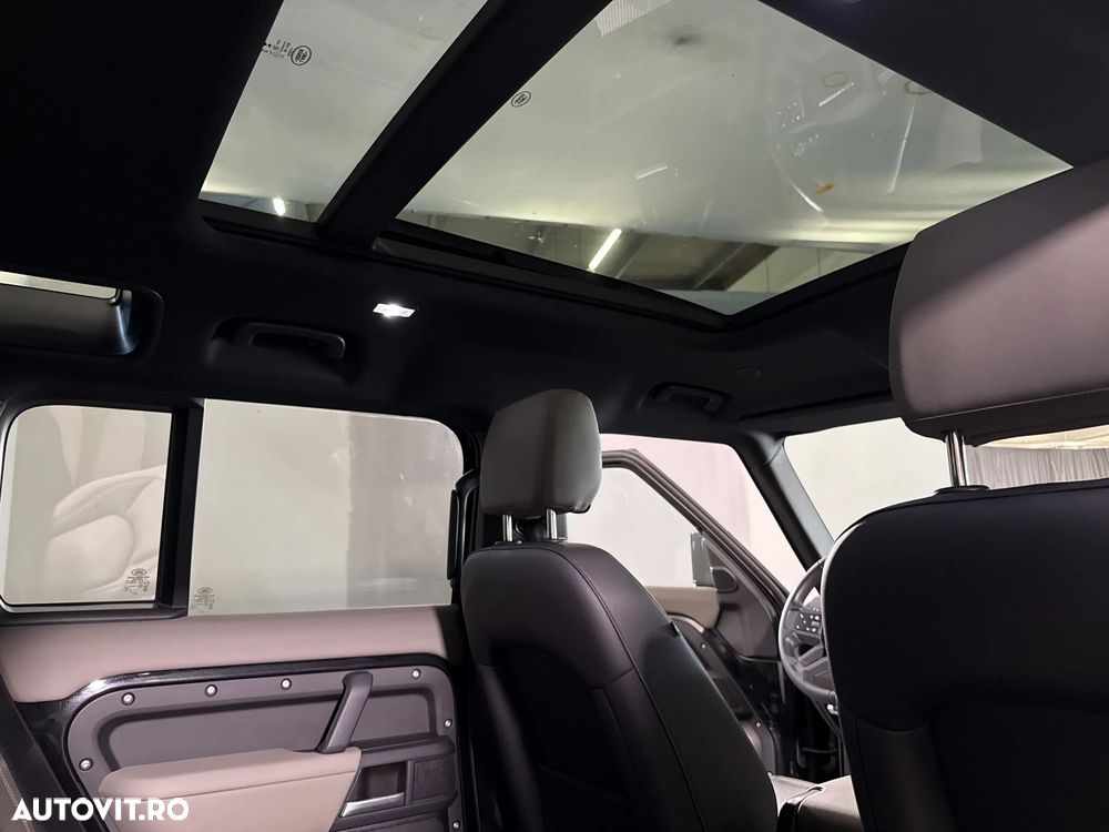 Land Rover Defender - 23