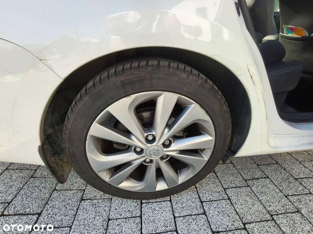 Toyota Auris Hybrid 135 Prestige - 18