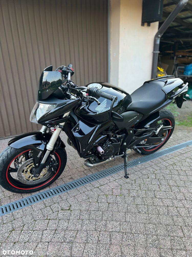 Honda Hornet - 4