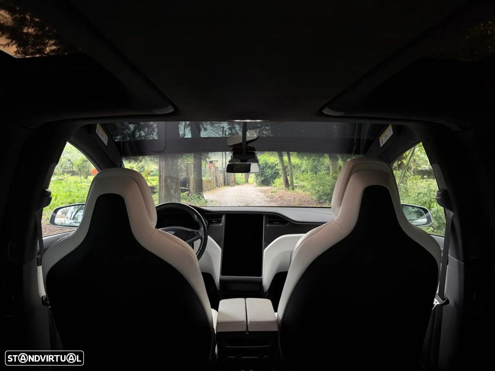 Tesla Model X 100D - 45