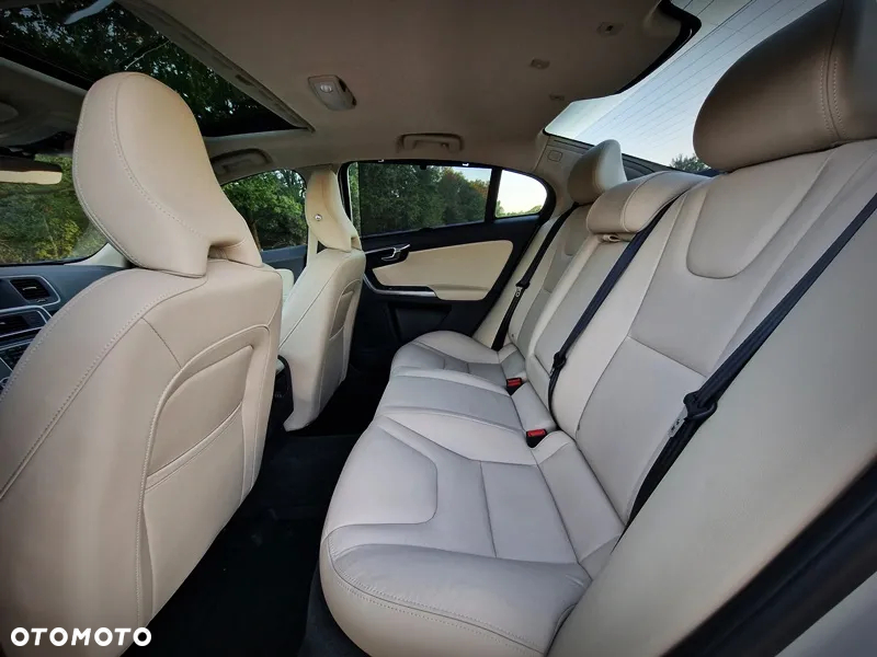 Volvo S60 T5 Geartronic Summum - 19