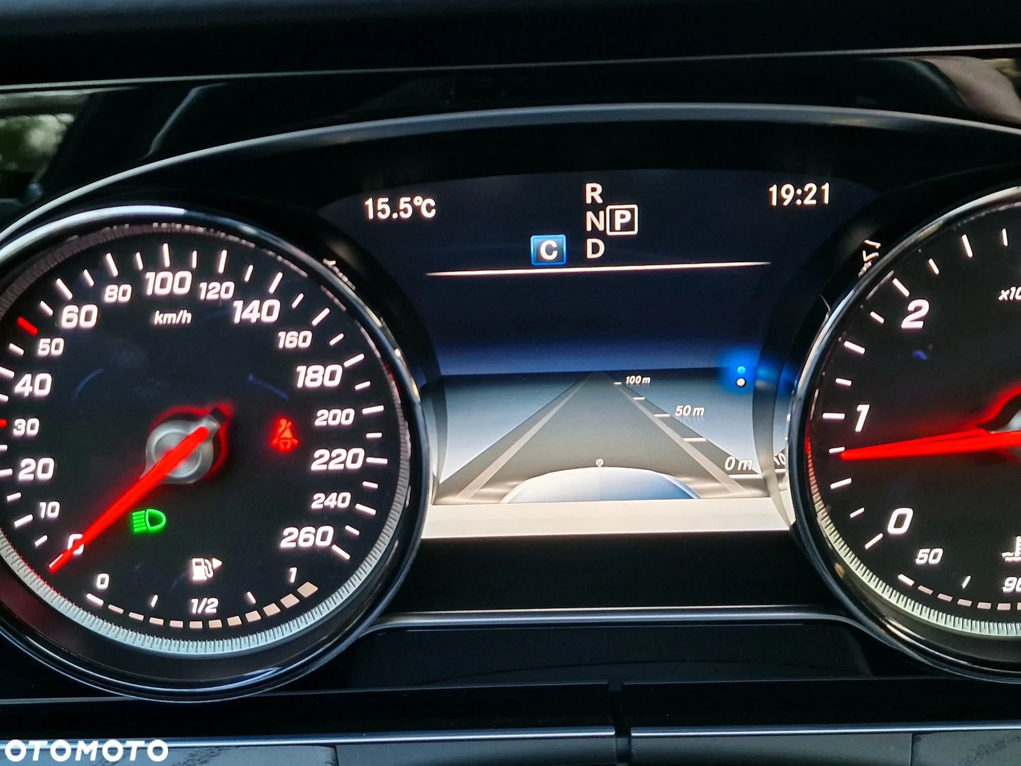 Mercedes-Benz Klasa E 220 d 4-Matic 9G-TRONIC - 21