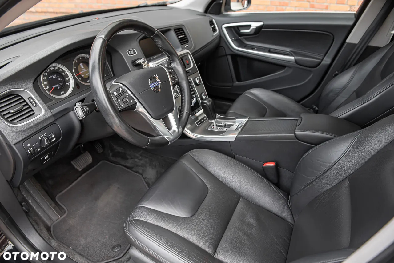 Volvo S60 T6 AWD Geartronic Summum - 15