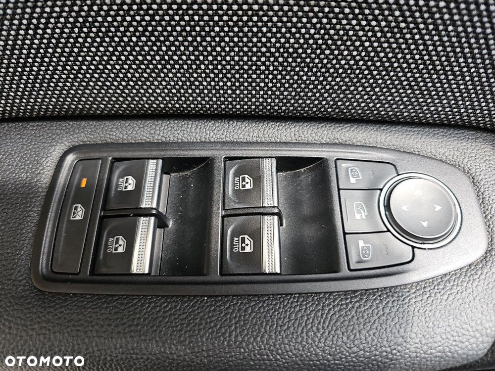 Renault Captur - 21