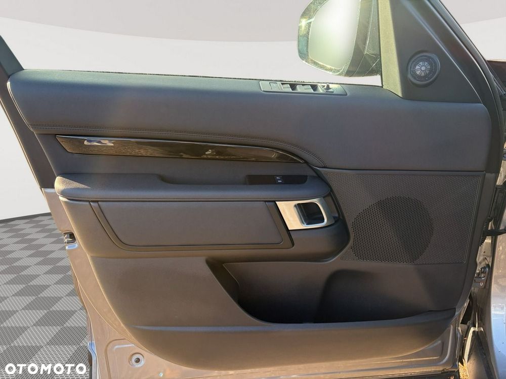 Land Rover Discovery 3.0 D250 mHEV - 11