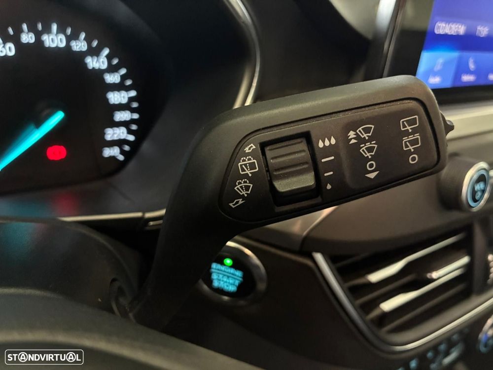 Ford Focus 1.0 EcoBoost Titanium - 23