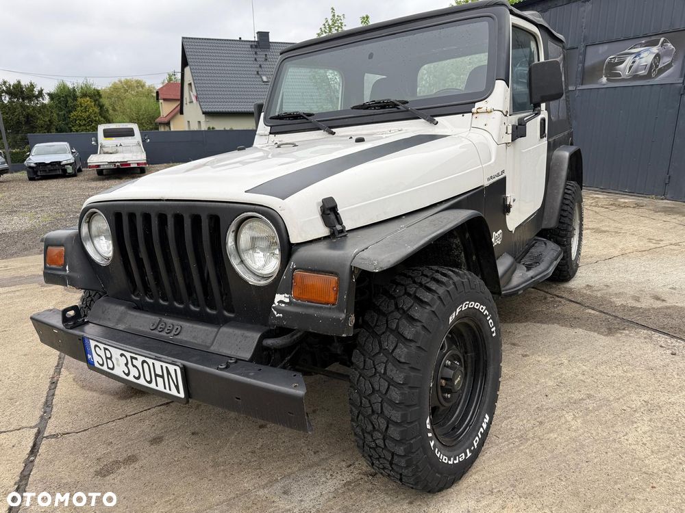 Jeep Wrangler - 9