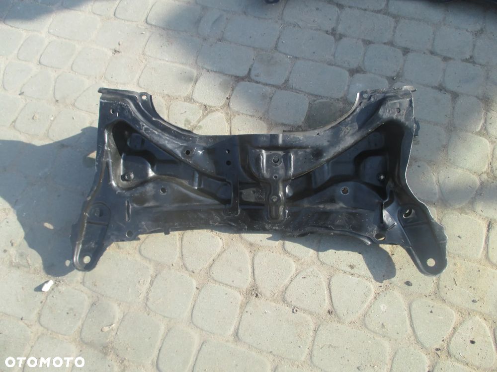 belka sanki trawersa Toyota Yaris 3 III super stan import italy - 2