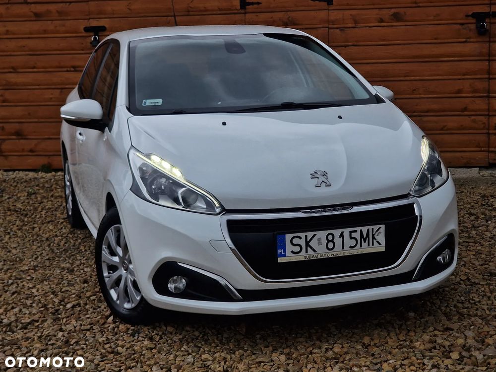Peugeot 208 1.2 PureTech Allure - 11